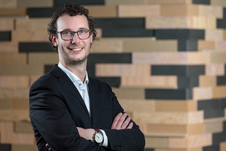 Van verzekeringswereld tot IT-pionier bij iQibt